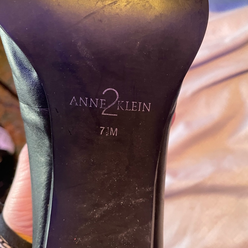 Anne Klein heals